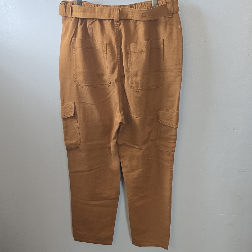 a.n.a Women's Tan Cargo Pants - Picture 4 of 5
